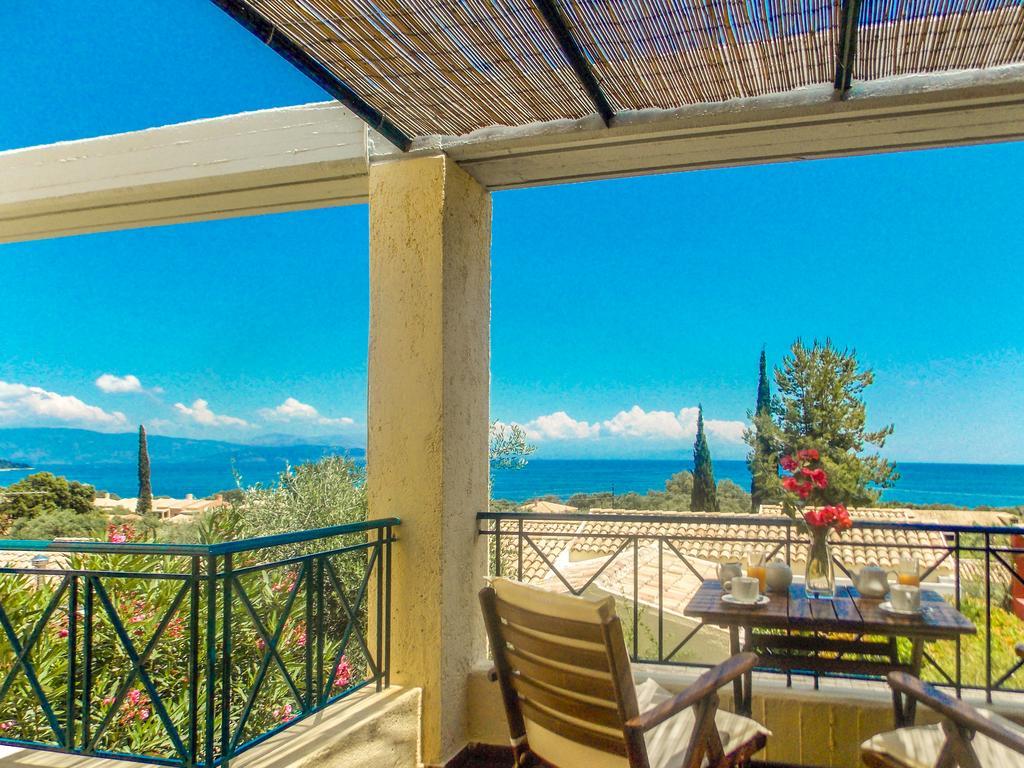 Manto On The Beach Apartments Barbati Zewnętrze zdjęcie